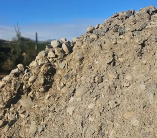 Base estabilizada para caminos, accesos y preparación de radieres en Machalí.